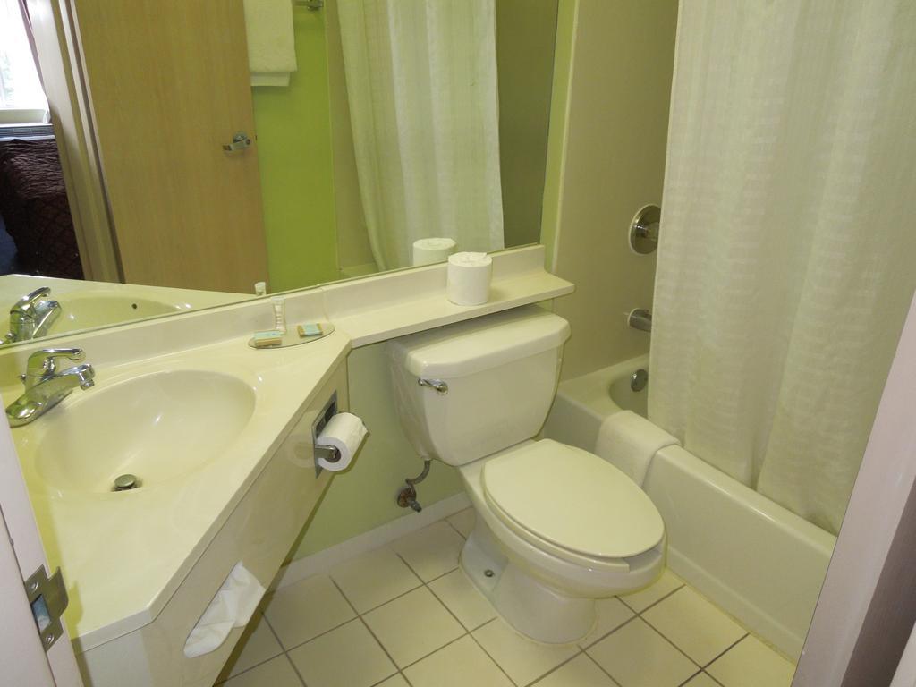 Travelodge - Cincinnati Sharonville Ruang foto