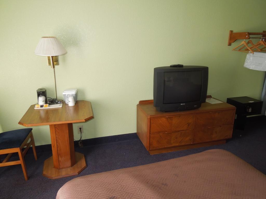 Travelodge - Cincinnati Sharonville Ruang foto